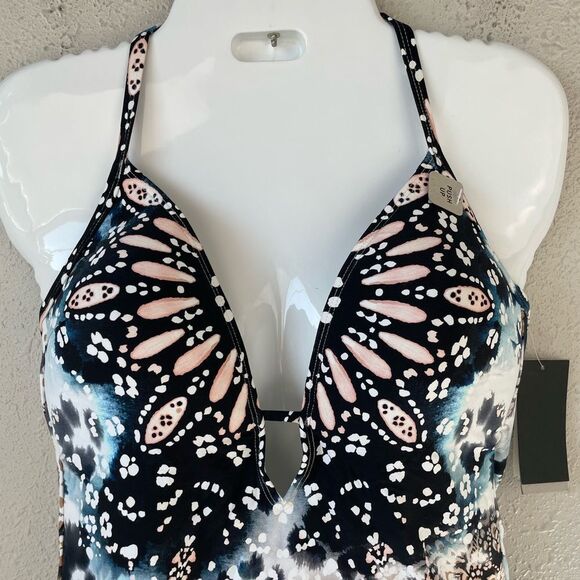 NWT Kenny Cole New York Two Piece Swim Tankini and Bottoms Size M - Picture 2 of 6